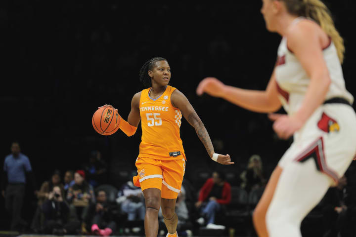Unmetered Tennessee vs Louisville - Women's Championship Classic Photography